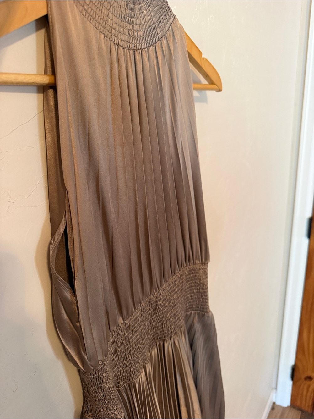Anthropologie DO+BE Pleated Halter Midi Dress Taupe Champagne Size Medium EUC - Picture 12 of 13